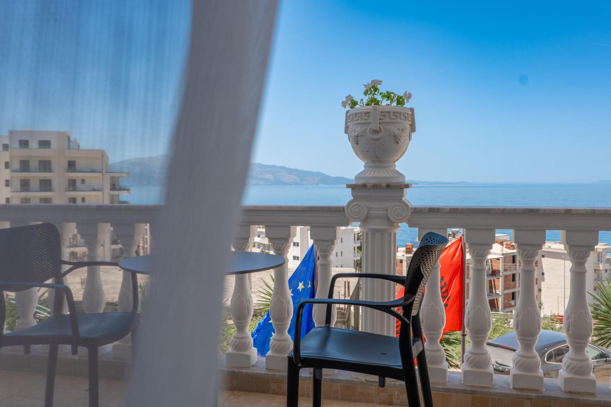 Keos Hotel Sarandë Exterior foto